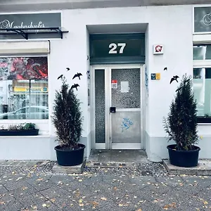 https://gemtliches-neues-2-zimmer-apartment-am-ufer.find-berlin-hotels.com